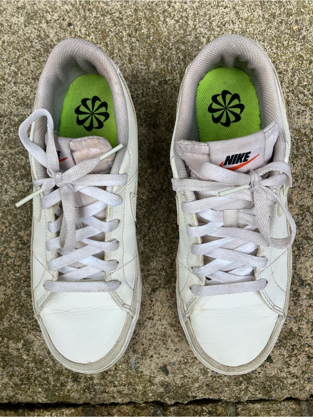 Nike White Low-Top Women's Sneakers with Green Insoles